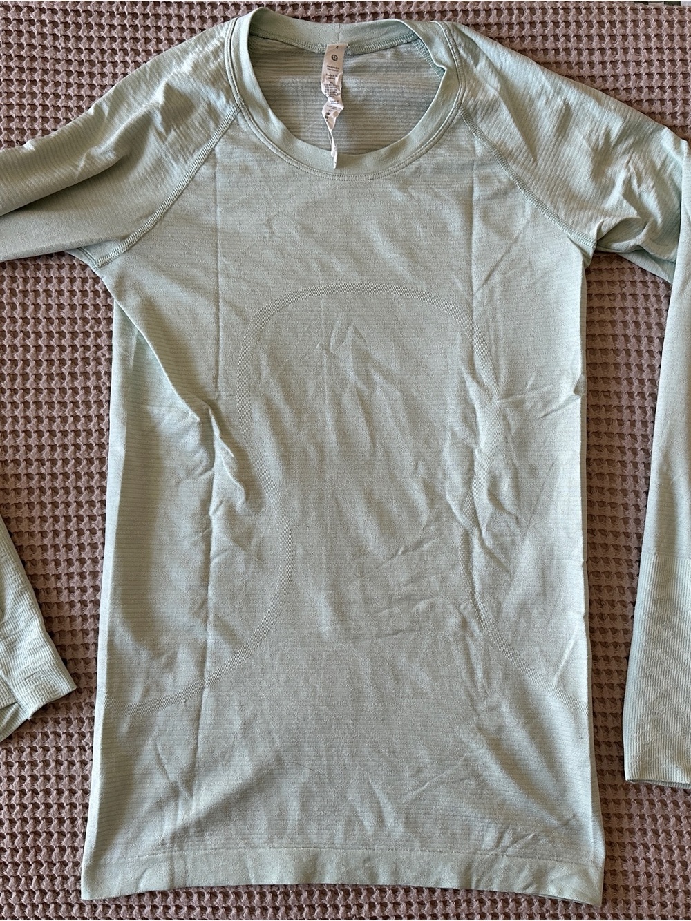 Light Sage Lululemon Swiftly Long-Sleeve Shirt
